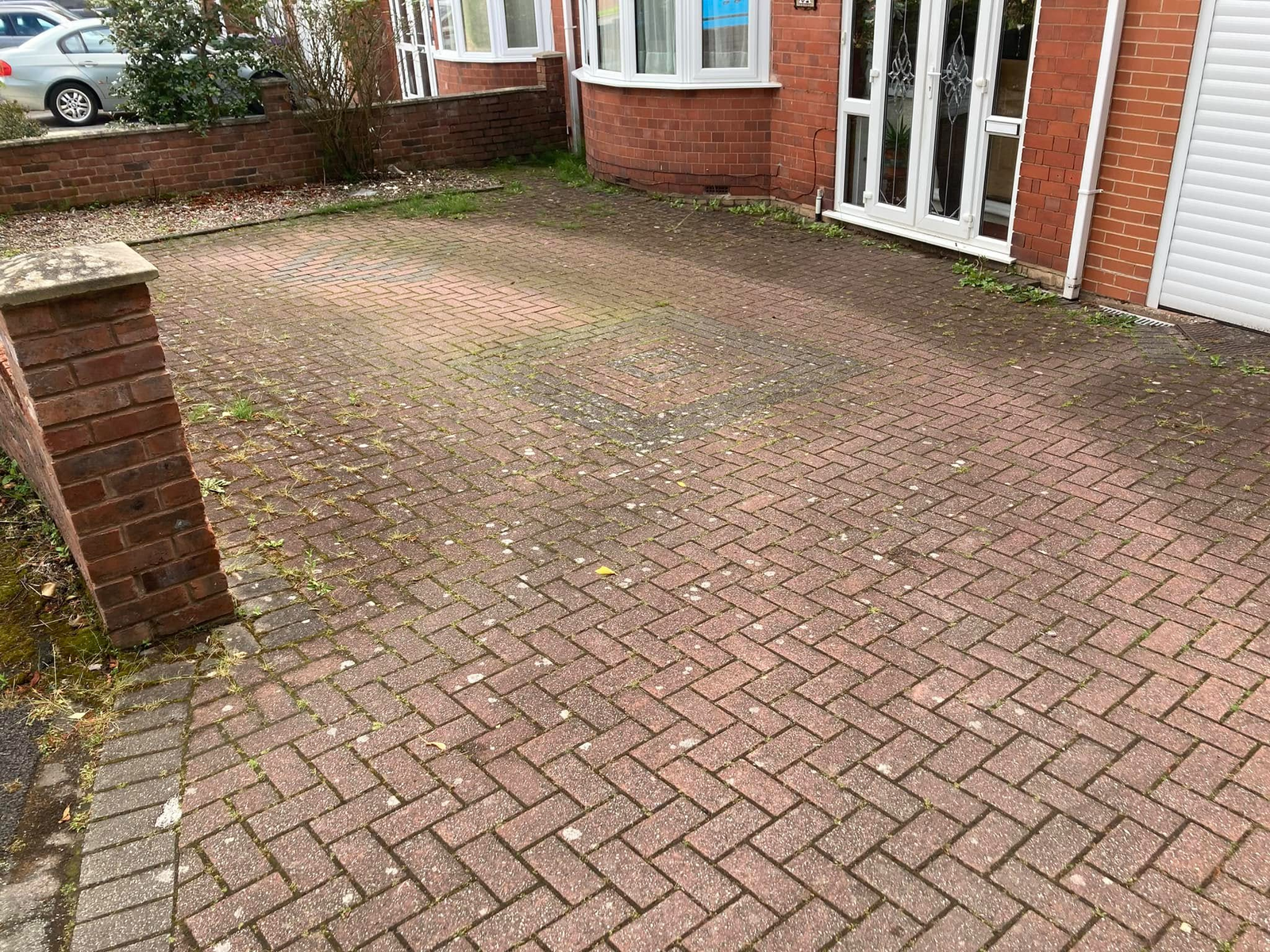 Patio and driveway edge detail – image 5